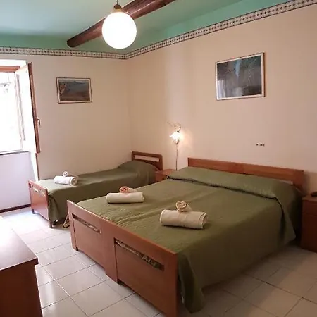 Casa Vittorio 招待所 3*