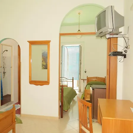 Affittacamere Casa Vittorio Città di Lipari
